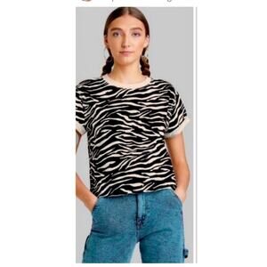 Wild Fable Short Sleeve Zebra Print Raw Edge T-Shirt, Black Women’s Medium New